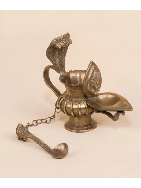 Лампа Линга Бхайрави с ложкой, Иша Лайф; Linga Bhairavi Lamp with Spoon, Isha Life Лампа Линга Бхайрави с ложкой, Иша Лайф; Linga Bhairavi Lamp with Spoon, Isha Life