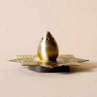 Латунная подставка для благовоний с гравировкой, Иша Лайф; Brass Incense Holder with Engraving, Isha Life Латунная подставка для благовоний с гравировкой, Иша Лайф; Brass Incense Holder with Engraving, Isha Life