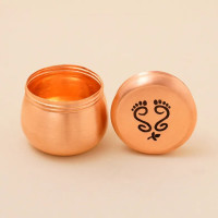 Медная шкатулка Вибхути (большая) - стопы, Иша Лайф; Copper Vibhuti Box (Large) - Padam, Isha Life Медная шкатулка Вибхути (большая) - стопы, Иша Лайф; Copper Vibhuti Box (Large) - Padam, Isha Life