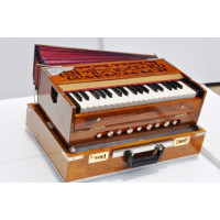 Физгармонь чемодан, индийские голоса, 2.5 октавы, 2 ряда Физгармонь чемодан, индийские голоса, 2.5 октавы, 2 ряда