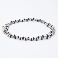 Кантхимала №2б Туласи в обрамлении 1 ряд 5 мм черные / Kanthimala №2b Tulasi silver 1round 5mm black Кантхимала №2б Туласи в обрамлении 1 ряд 5 мм черные / Kanthimala №2b Tulasi silver 1round 5mm black