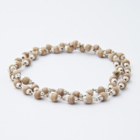 Кантхимала №5 Туласи в обрамлении 1 ряд 6 мм с насечками / Kanthimala №5 Tulasi silver 1round 6mm natural Кантхимала №5 Туласи в обрамлении 1 ряд 6 мм с насечками / Kanthimala №5 Tulasi silver 1round 6mm natural