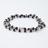 Кантхимала №6 Туласи в обрамлении 1 ряд 6 мм черные с насечками / Kanthimala №6 Tulasi silver 1round 6mm black Кантхимала №6 Туласи в обрамлении 1 ряд 6 мм черные с насечками / Kanthimala №6 Tulasi silver 1round 6mm black