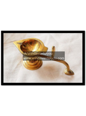 Латунная лампа Дипа №3: традиционное индийское очарование